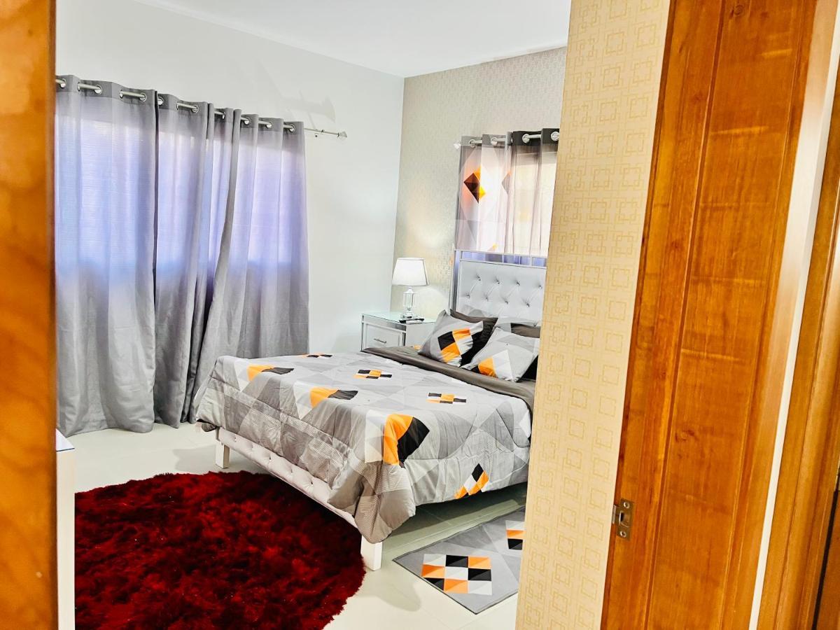 Con Piscina Y Jacuzzi En Villa Punta Cana